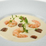 Crème de Panais, Gambas à la Cardamone et éclats de châtaigne